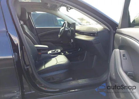 2025 Ford Mustang Mach-E Premium z USA, uszkodzony, nr VIN 3FMTK3R42SMA13701